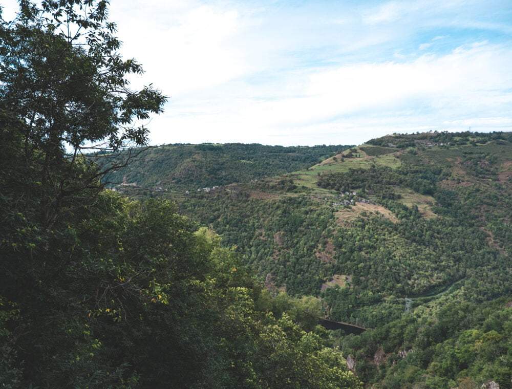 Views of the area in montezic