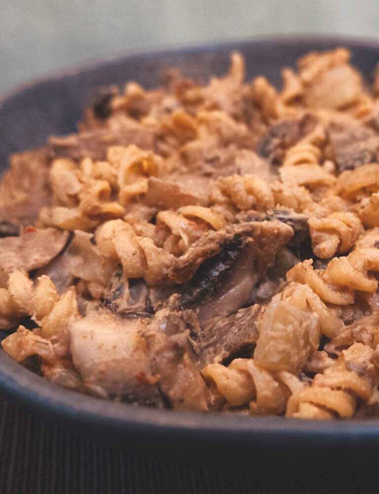 Pâtes crémeuses aux champignons et à l'ail