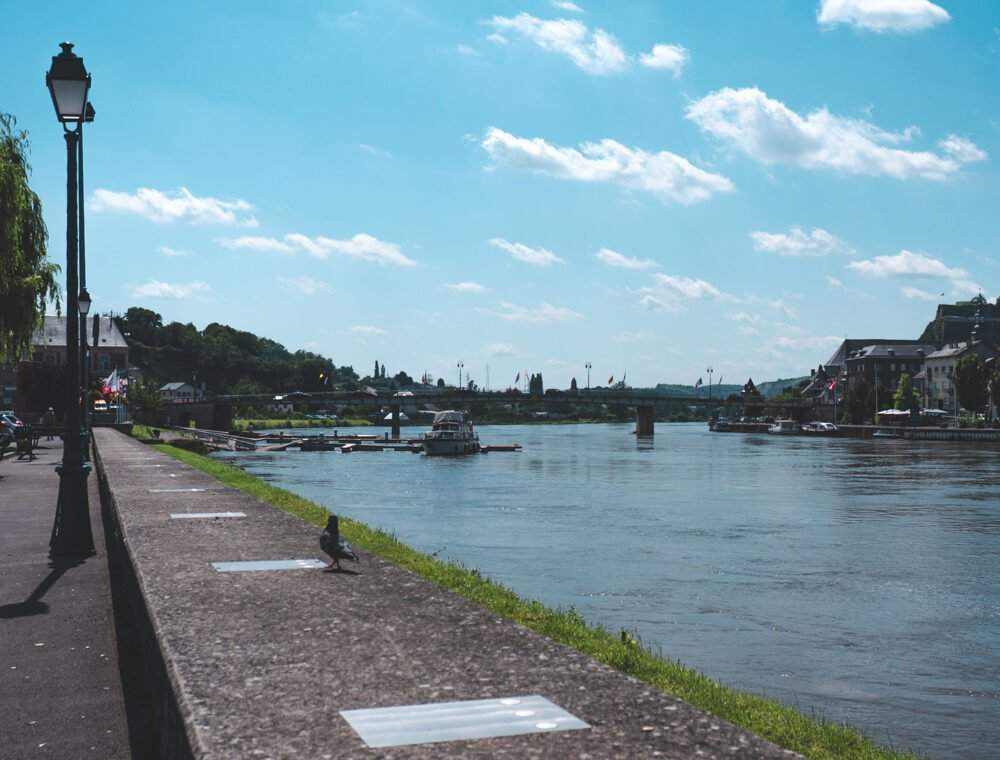 La Meuse depuis l'aire de camping-car de Givet