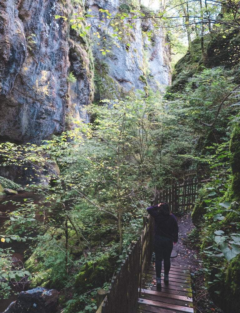 Gorges du Pas de Cère walking path