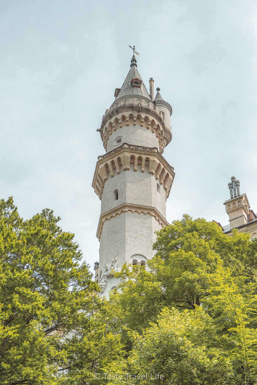 white tower of Neuschwanstein castle 