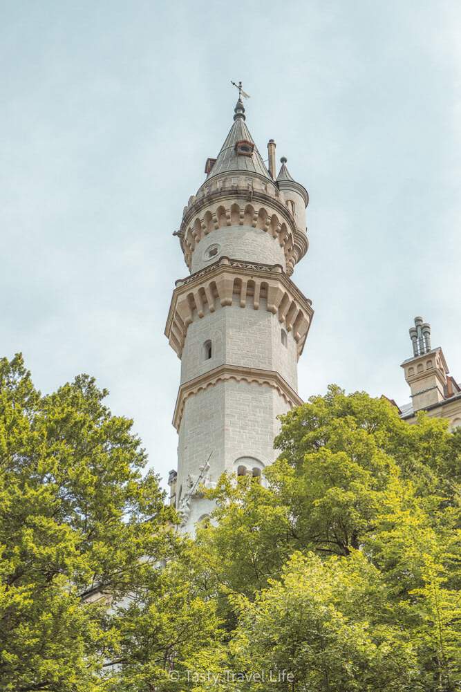 white tower of Neuschwanstein castle