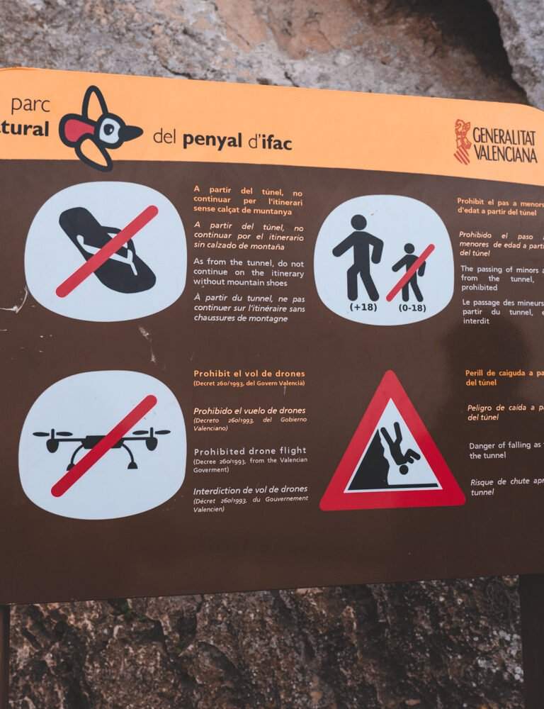 sign before expert part hike