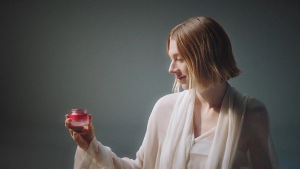 Shiseido Jo Motoya — still 6