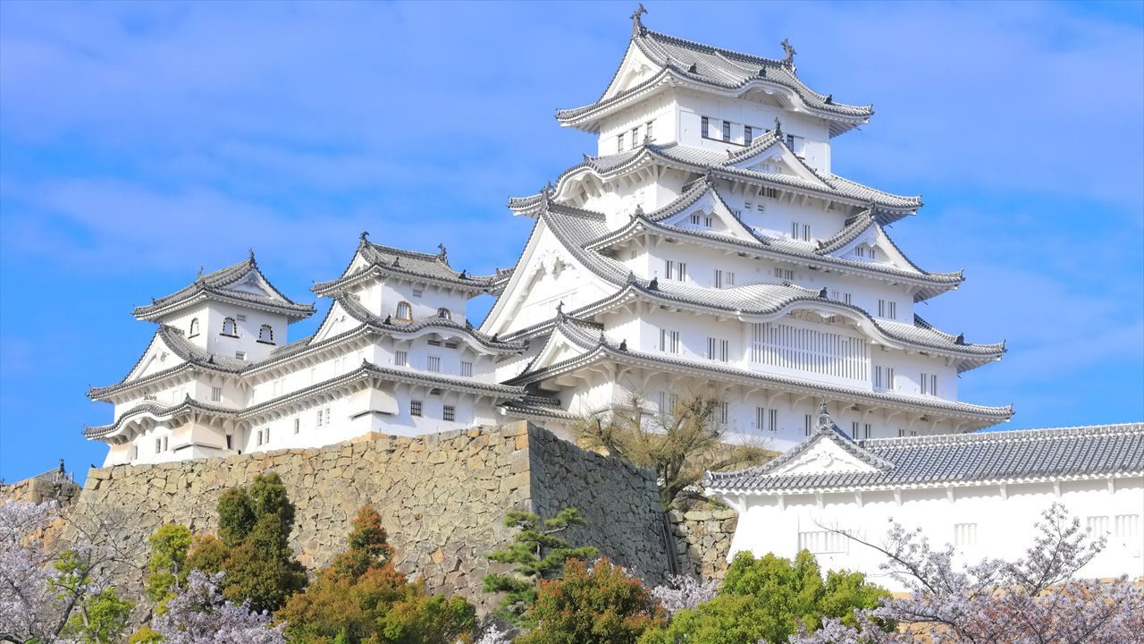 Himeji castle showcasing the beauty of Shikkui