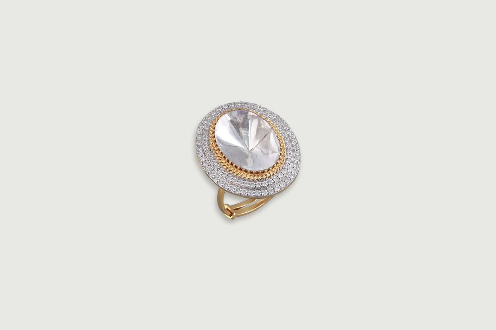 Legacy Ring — Ring
