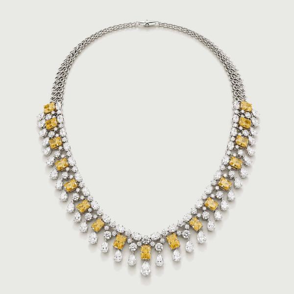Hues Necklace