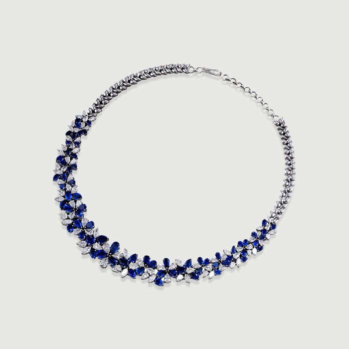 Statement Jewels: jewellery ₹5 to ₹10 lakh