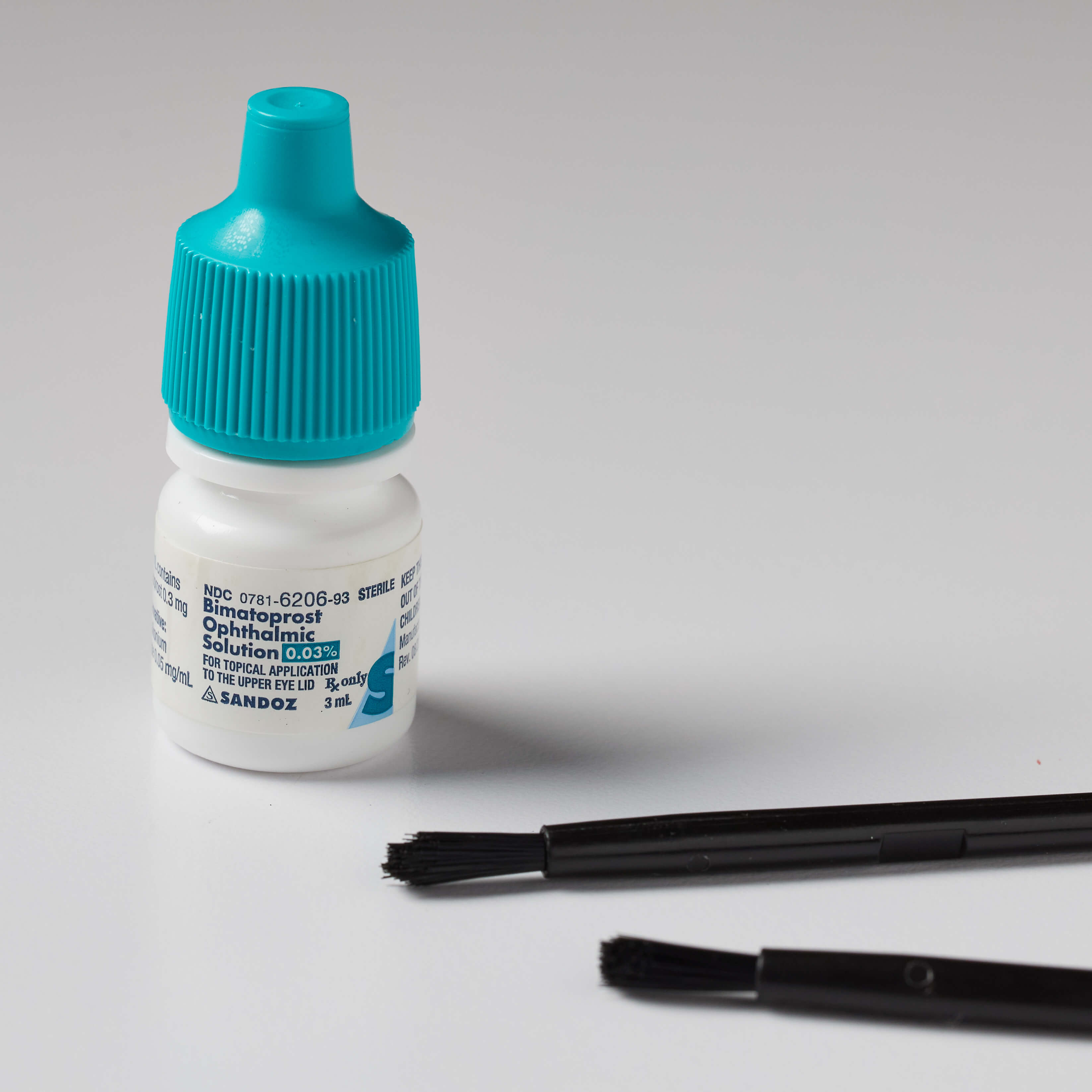 An image of eyelash growth medication