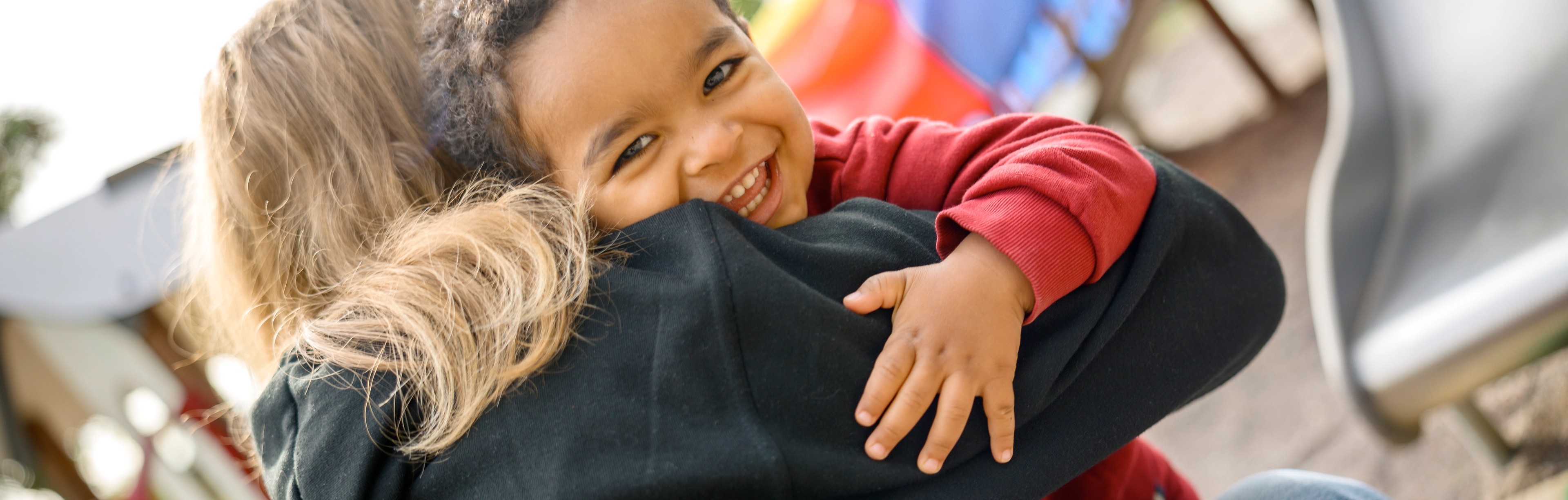 Pedagog kramar om stående barn