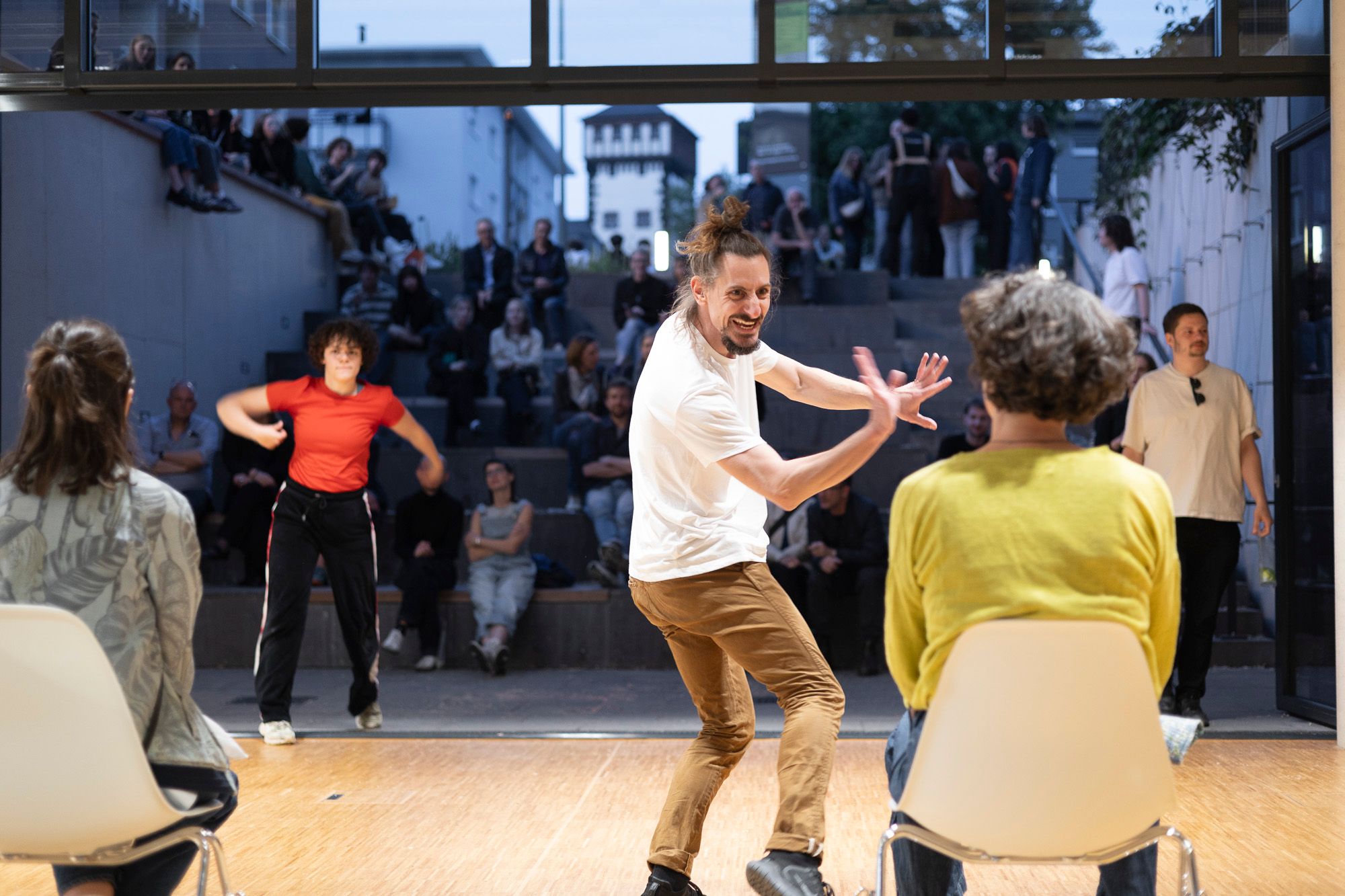 perfomrace, dance, tanz, dresden frankfurt dance company, eröffnung, ausstellung