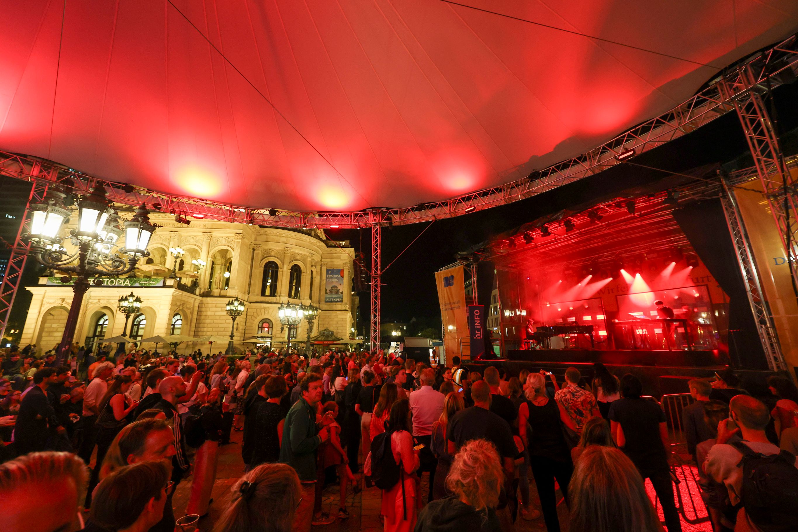 Jubiläum, Stiftung, Festival, Opernplatz, Großevent, Fest, Community, Eventtechnik, Logistik, Frankfurt
