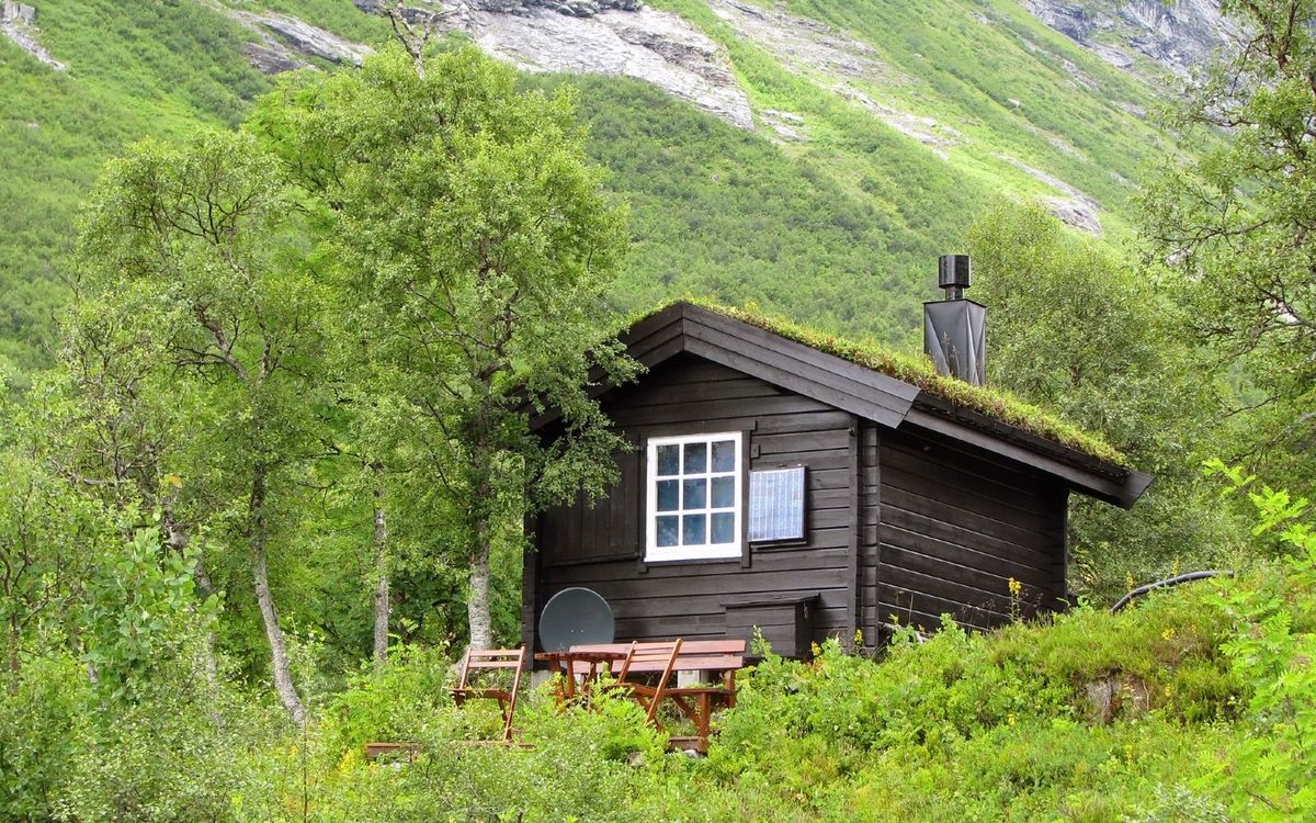 Norway black tar cabin