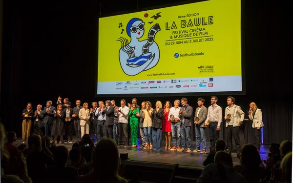 Franck Dubosc, Alexandre Astier, Gérard Jugnot sur le tapis rouge du Festival de La Baule 2022 !