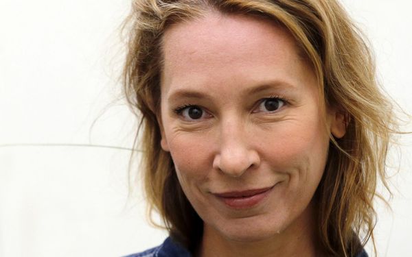 Emmanuelle Bercot depuis le Publicis Drugstore