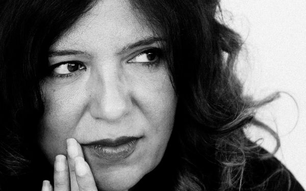 « Les Filles d’Olfa » par Kaouther Ben Hania : Tissage Scénique pour Démêler l’Intime de la Transmission Mère-Fille