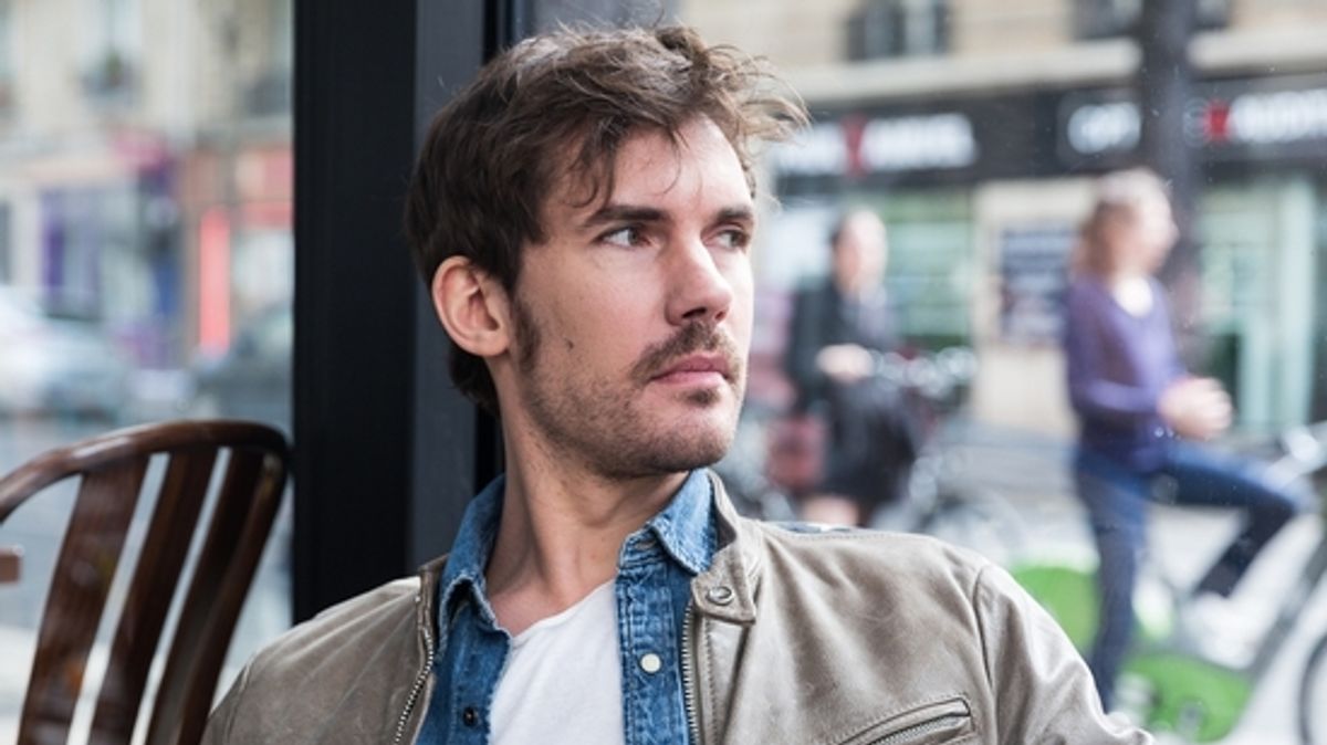 « Mais aujourd’hui, ça veut dire quoi « un homme blanc hétérosexuel » ? L’humoriste et auteur Arnaud Demanche s’interroge sur sa condition et la bien-pensance