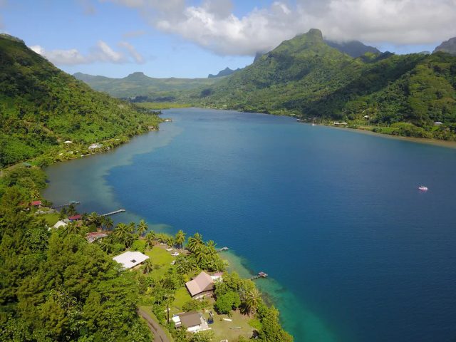 Vue aérienne de Huahine