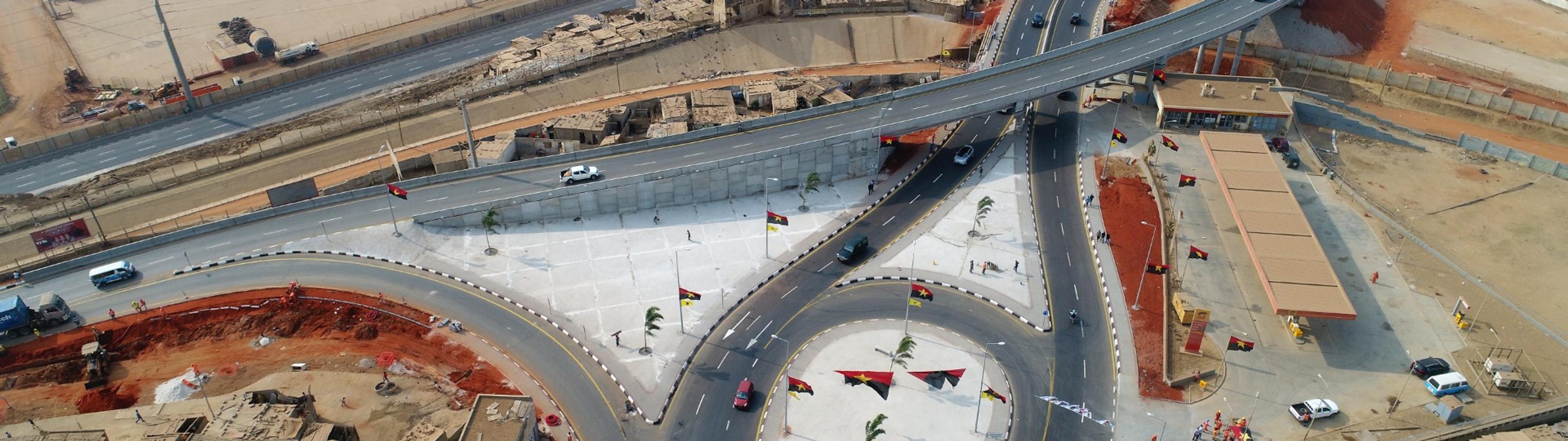 Estrada em construção