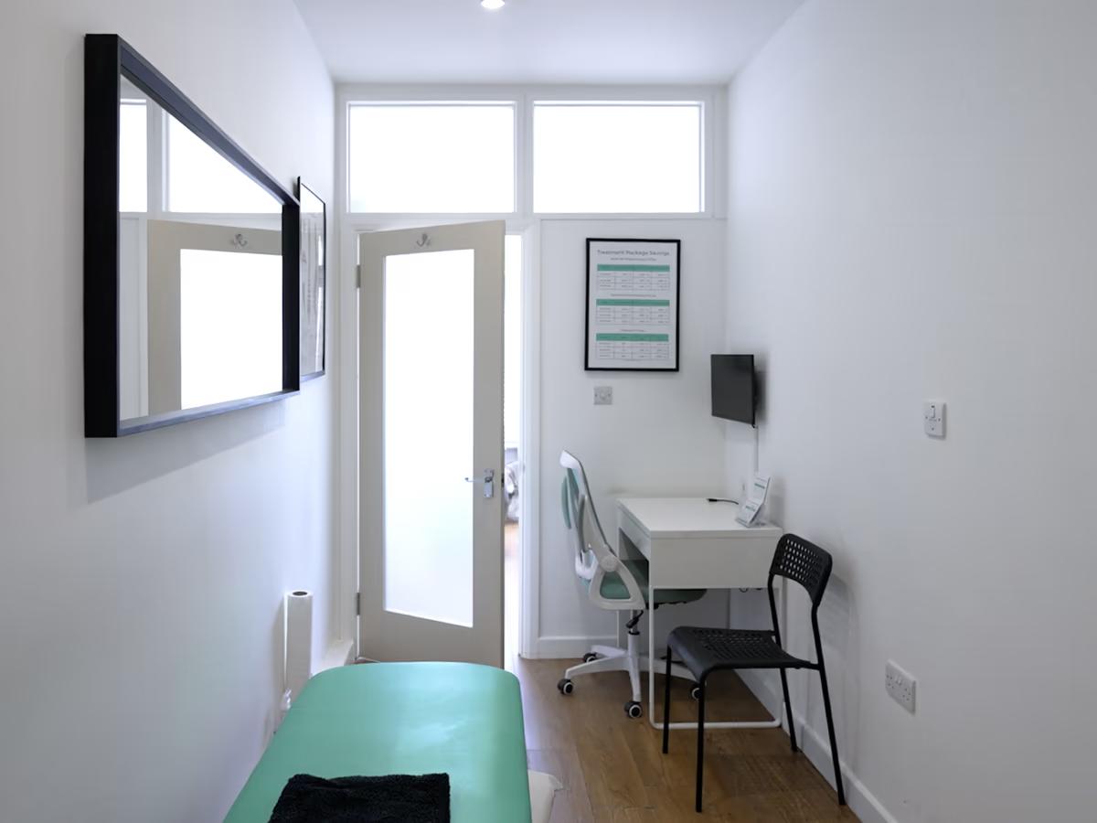Inside the Bodylogics Winchmore Hill clinic