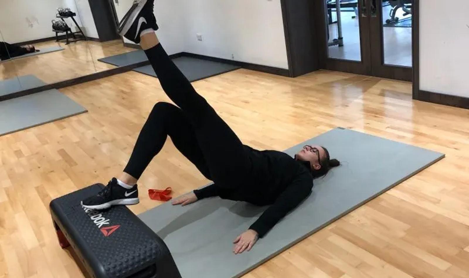 Single leg elevated glute bridge