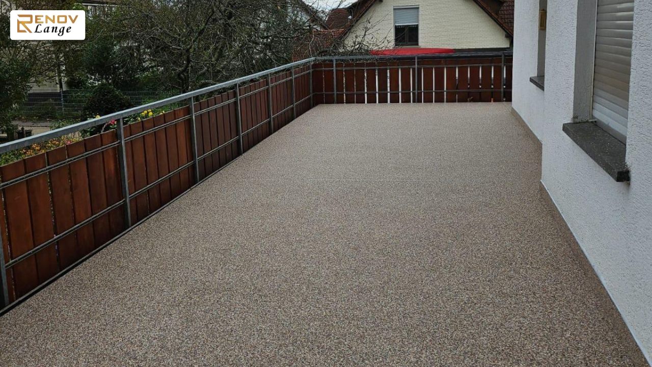 Stilvolle Lösung: Steinteppich Terrasse Belag.