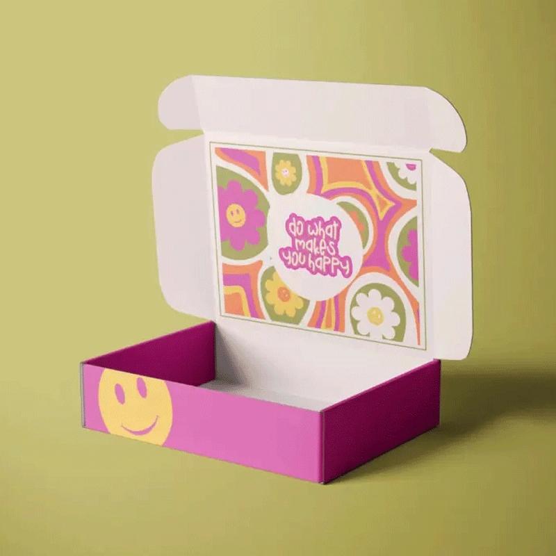 High-Quality Luxury Mailer Boxes with Custom Designs