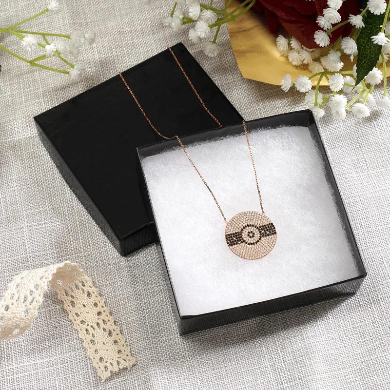 Chic cardboard box designed for earrings and pendants
