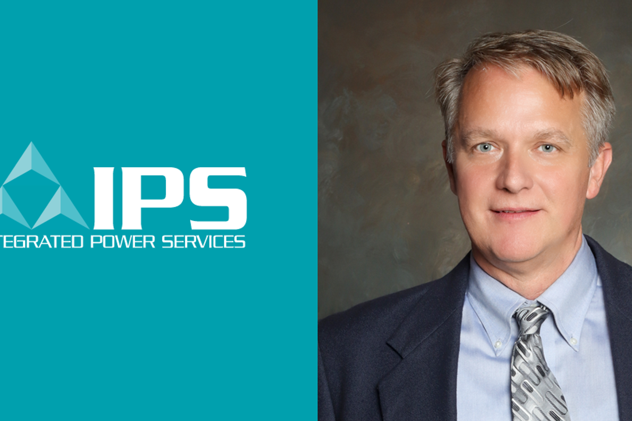 Retrato de un ejecutivo de IPS junto al logotipo de Integrated Power Services.