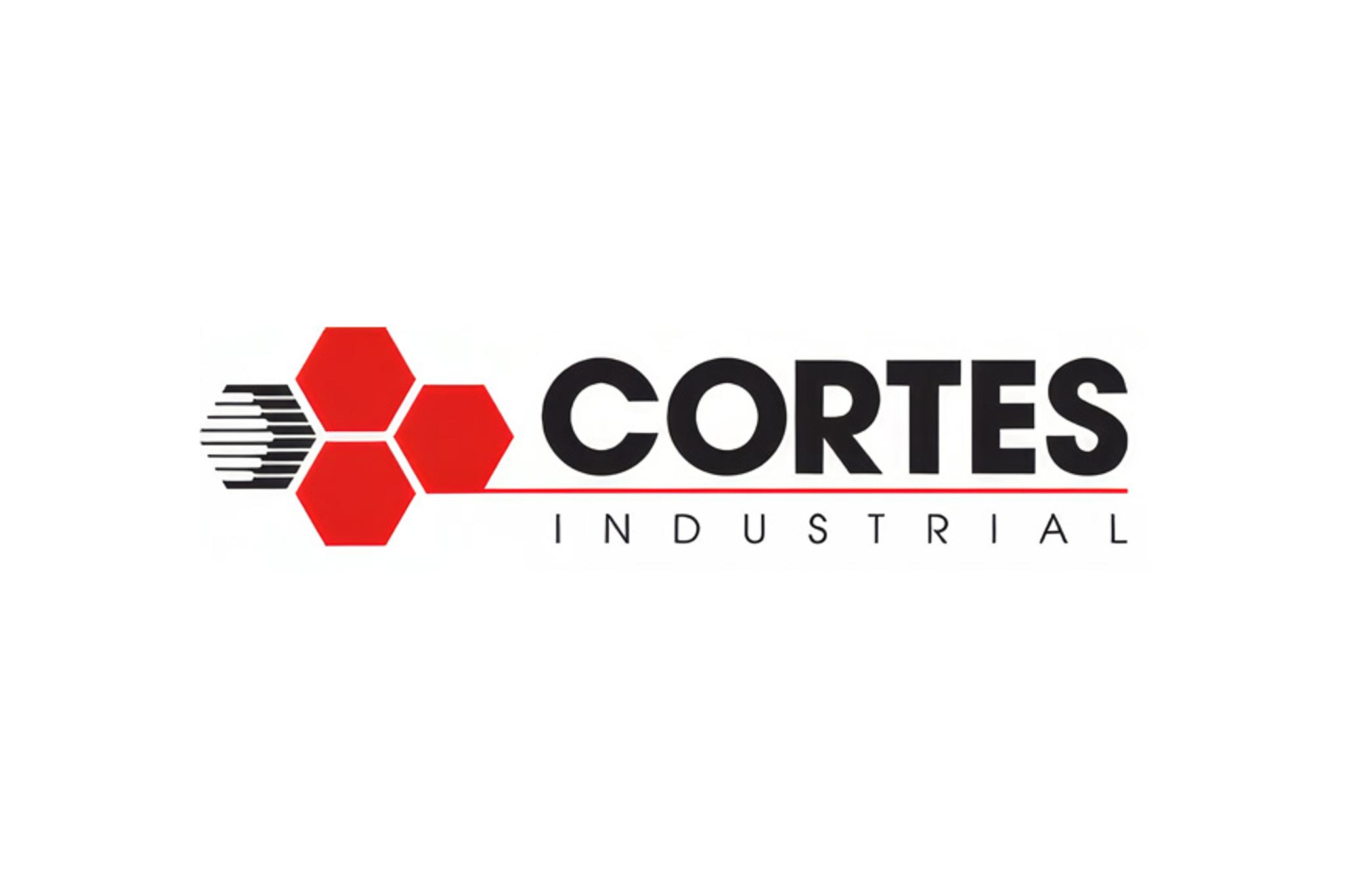 Logotipo de Cortes Industrial con hexágonos rojos y un símbolo negro sobre fondo blanco.
