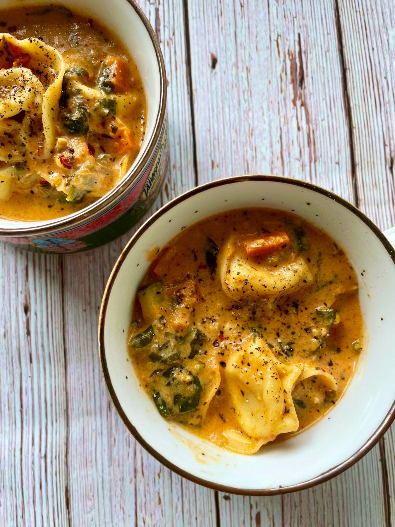 Vegetable tortellini soup
