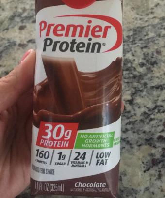 Premier Protein, Chocolate Milk, barcode: 0643843715344, has 6 potentially harmful, 4 questionable, and
0 added sugar ingredients.