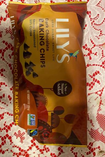 Lily's Sweets, DARK CHOCOLATE BAKING CHIPS, DARK CHOCOLATE, barcode: 0856481003180, has 0 potentially harmful, 3 questionable, and
    0 added sugar ingredients.