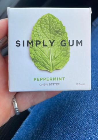Simply Gum, Simply Gum Natural Peppermint 15 Pieces, barcode: 0852466006016, has 1 potentially harmful, 1 questionable, and
    1 added sugar ingredients.