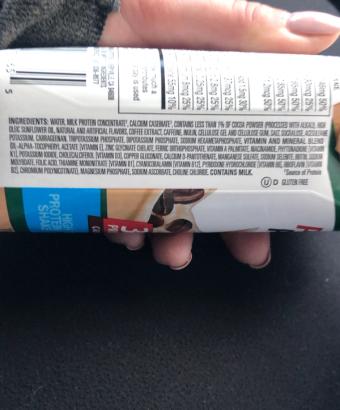 Premier Protein, Cafe Latte Protein Drink, barcode: 0643843716655, has 7 potentially harmful, 3 questionable, and
0 added sugar ingredients.