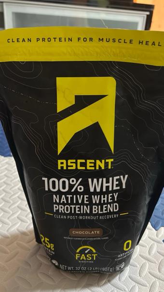 Leprino Performance Brands, Llc, CHOCOLATE FLAVORED WHEY PROTEIN POWDER BLEND, CHOCOLATE, barcode: 0815863020016, has 0 potentially harmful, 2 questionable, and
    1 added sugar ingredients.