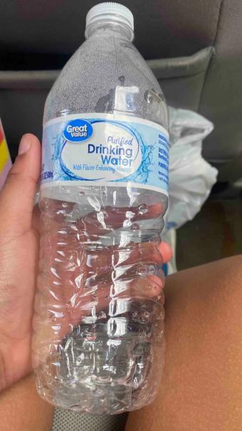 Wal-mart Stores, Inc., PURIFIED DRINKING WATER, barcode: 0078742040370, has 0 potentially harmful, 0 questionable, and
    0 added sugar ingredients.