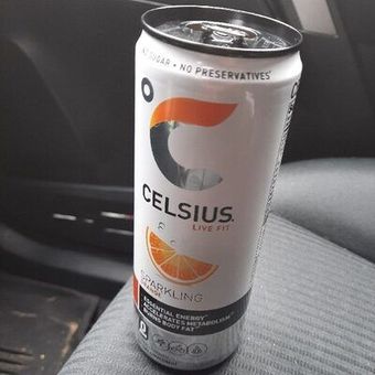 CELSIUS, Celsius Live Fit Sparkling Orange 12 oz, barcode: 0889392000313, has 1 potentially harmful, 3 questionable, and
    0 added sugar ingredients.
