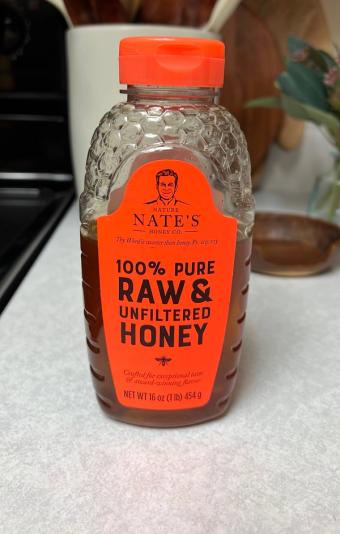 North Dallas Honey Company Lp, 100% PURE RAW & UNFILTERED HONEY, barcode: 0038778830161, has 0 potentially harmful, 0 questionable, and
    1 added sugar ingredients.