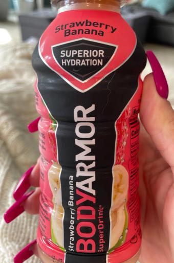 Bodyarmor, BodyArmor 8 Pack Strawberry Banana Super Drink 8 - 12 fl oz Bottles, barcode: 0858176002829, has 0 potentially harmful, 5 questionable, and
    1 added sugar ingredients.