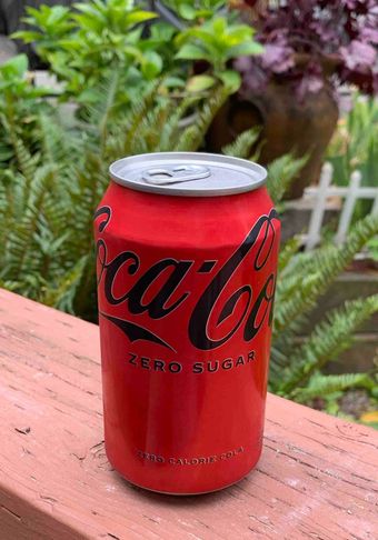 Coca-cola, COCA COLA Cola 12 oz, barcode: 0049000042566, has 5 potentially harmful, 1 questionable, and
    0 added sugar ingredients.