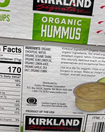Kirkland, Organic hummus, barcode: 0096619233908, has 0 potentially harmful, 1 questionable, and
    0 added sugar ingredients.