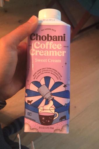 Chobani, Chobani Sweet Cream Coffee Creamer 24 fl oz, barcode: 0818290016928, has 0 potentially harmful, 1 questionable, and
    1 added sugar ingredients.