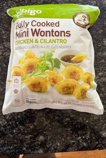 Bibigo, Mini wontons, barcode: 0807176706923, has 2 potentially harmful, 0 questionable, and
1 added sugar ingredients.