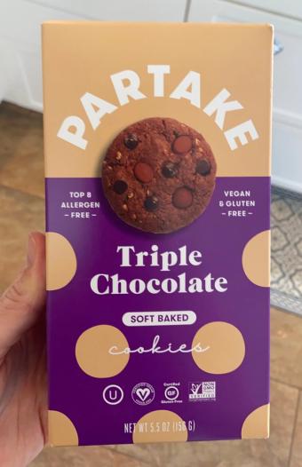 Partake, Partake Soft Double Chocolate Brownie Cookies 5.5 oz, barcode: 0852761007350, has 0 potentially harmful, 2 questionable, and
    4 added sugar ingredients.