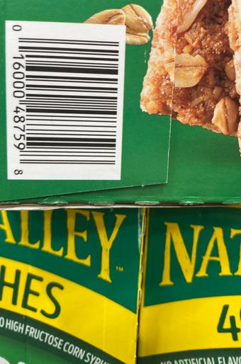 Nature Valley, Nature Valley Crunchy Granola Bars, Oats 'n Honey, 73 oz, 98 ct, barcode: 0016000487598, has 1 potentially harmful, 3 questionable, and
    3 added sugar ingredients.