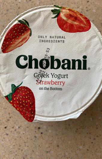 Chobani, Inc., NON-FAT GREEK YOGURT WITH STRAWBERRY ON THE BOTTOM, STRAWBERRY, barcode: 0894700010045, has 0 potentially harmful, 1 questionable, and
1 added sugar ingredients.