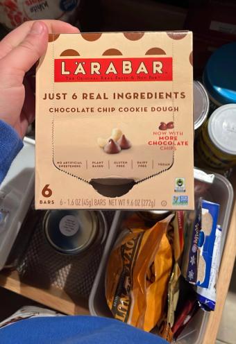 LÄRABAR, Larabar Chocolate Chip Cookie Dough Bars, Vegan, Gluten Free, 6 Bars, barcode: 0021908115368, has 0 potentially harmful, 0 questionable, and
    1 added sugar ingredients.
