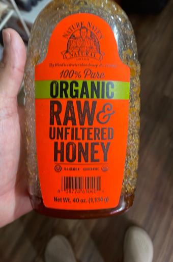 North Dallas Honey Company Lp, 100% PURE RAW & UNFILTERED ORGANIC HONEY, barcode: 0038778610404, has 0 potentially harmful, 0 questionable, and
    1 added sugar ingredients.