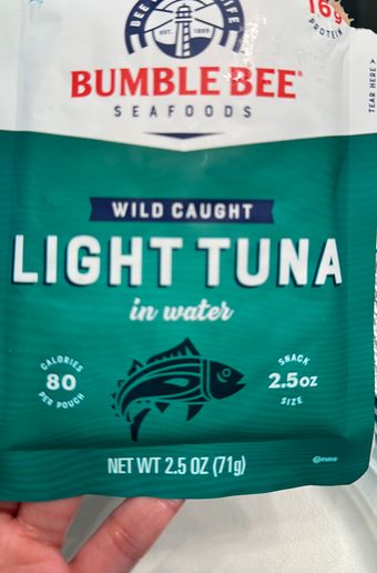 Bumble Bee Foods, Llc, WILD-CAUGHT LIGHT TUNA IN WATER, barcode: 0086600240015, has 0 potentially harmful, 0 questionable, and
    0 added sugar ingredients.